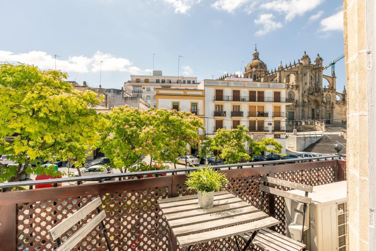 Bellas Artes Catedral Jerez de la Frontera Exterior photo