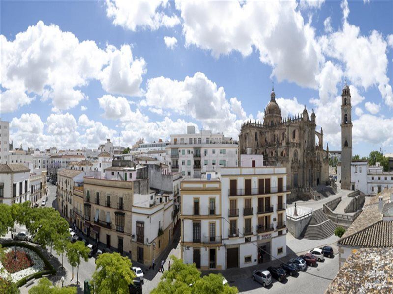 Bellas Artes Catedral Jerez de la Frontera Exterior photo